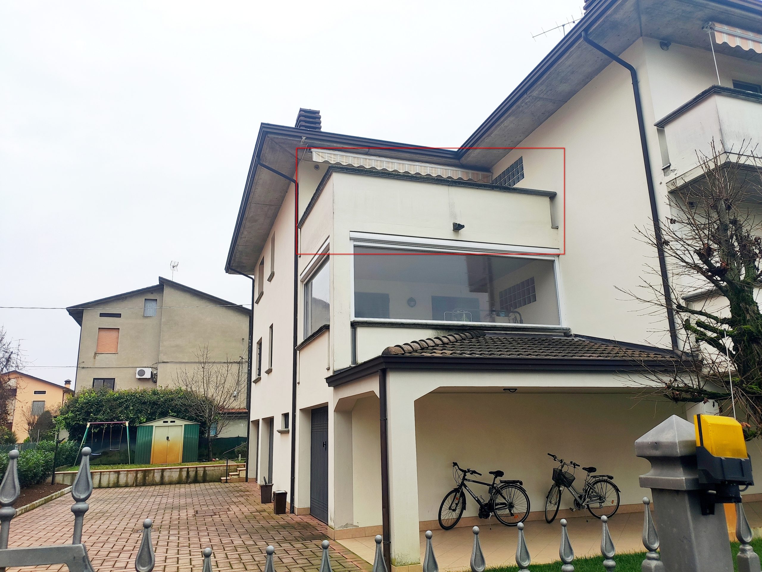 Poviglio appartamento quadrilocale con terrazzo e giardino