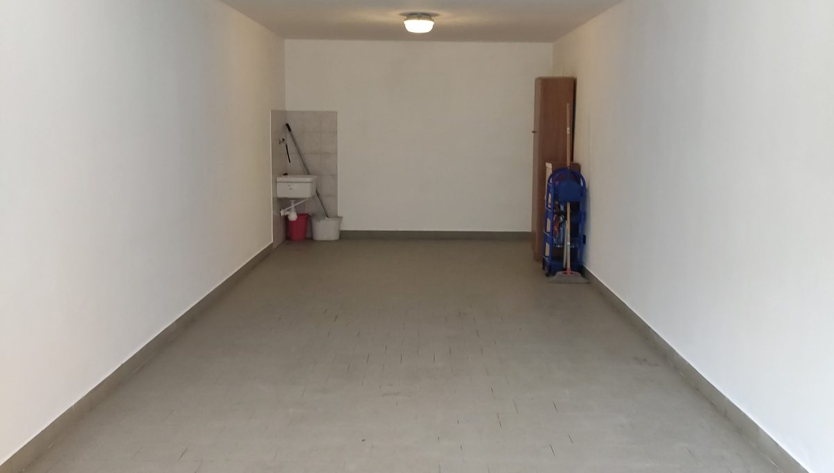 6-garage