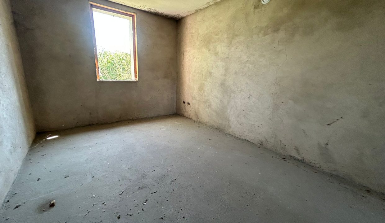 1 (21)