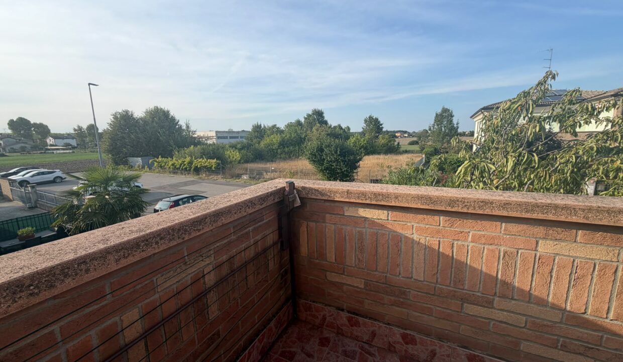 1 (12)