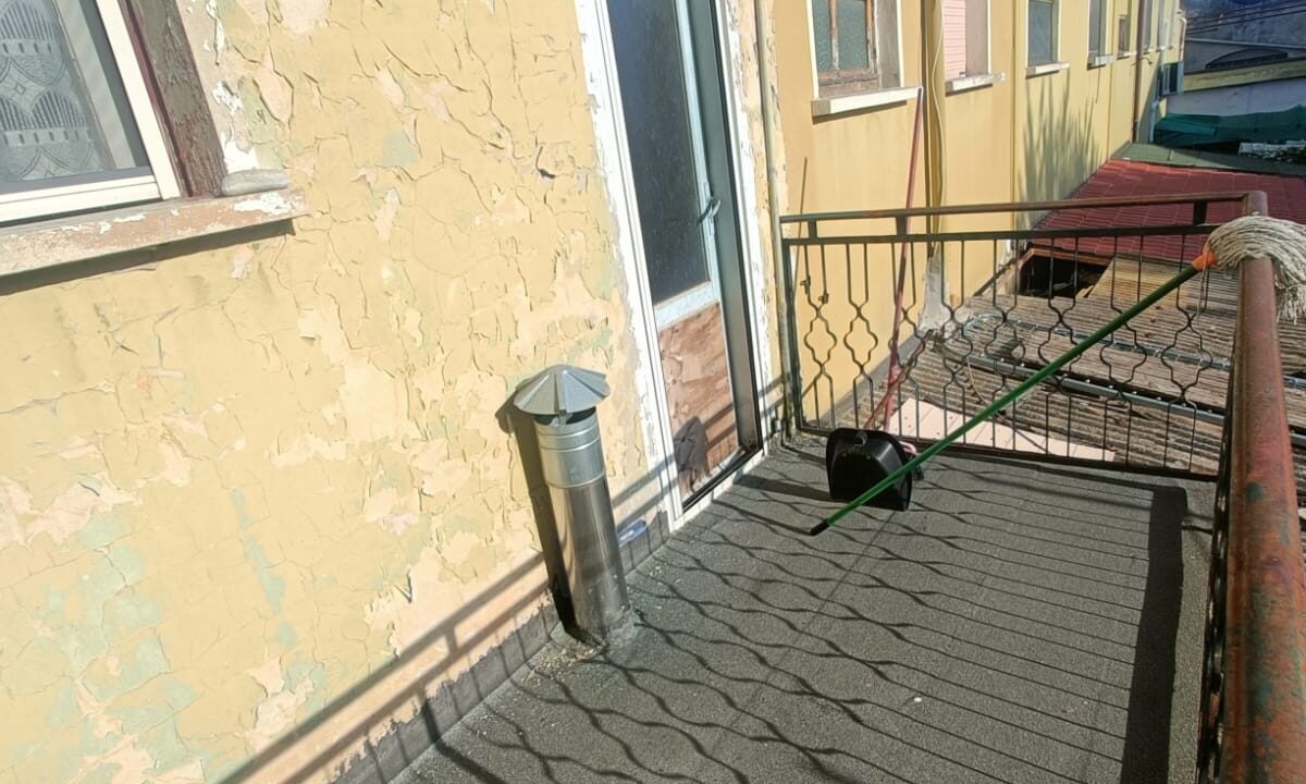 1 (4)