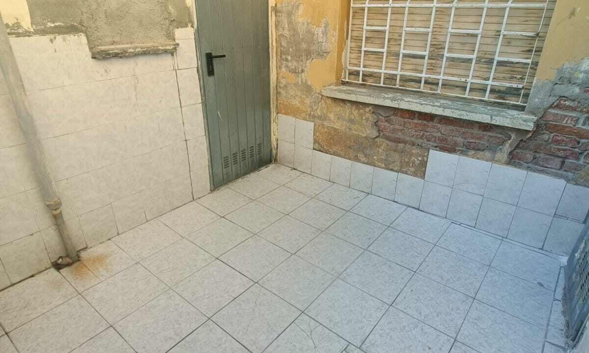 1 (7)
