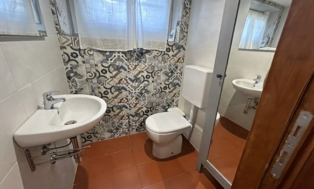1 (1)