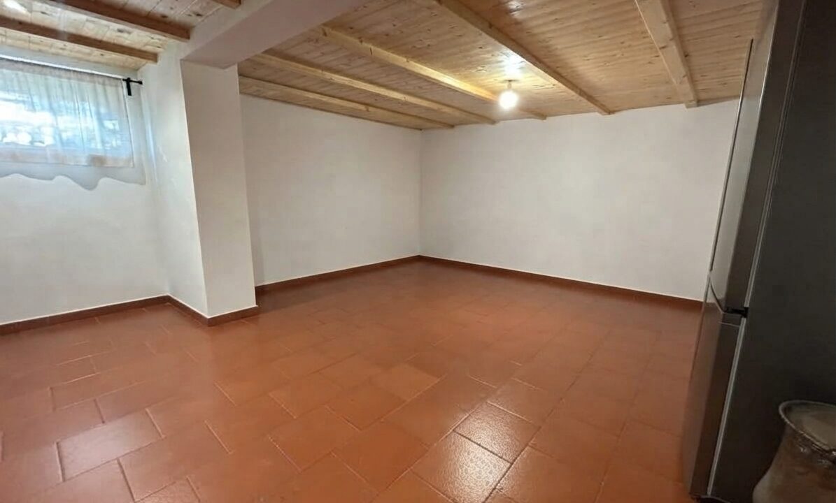 1 (2)