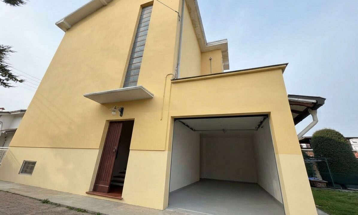 1 (2)